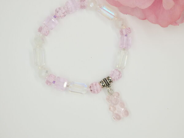 Roze gekleurde armband met kristallen facetten