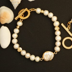 Armband met barokke parel en zoet water parels