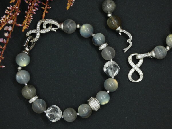 Armband met labradoriet en bergkristal